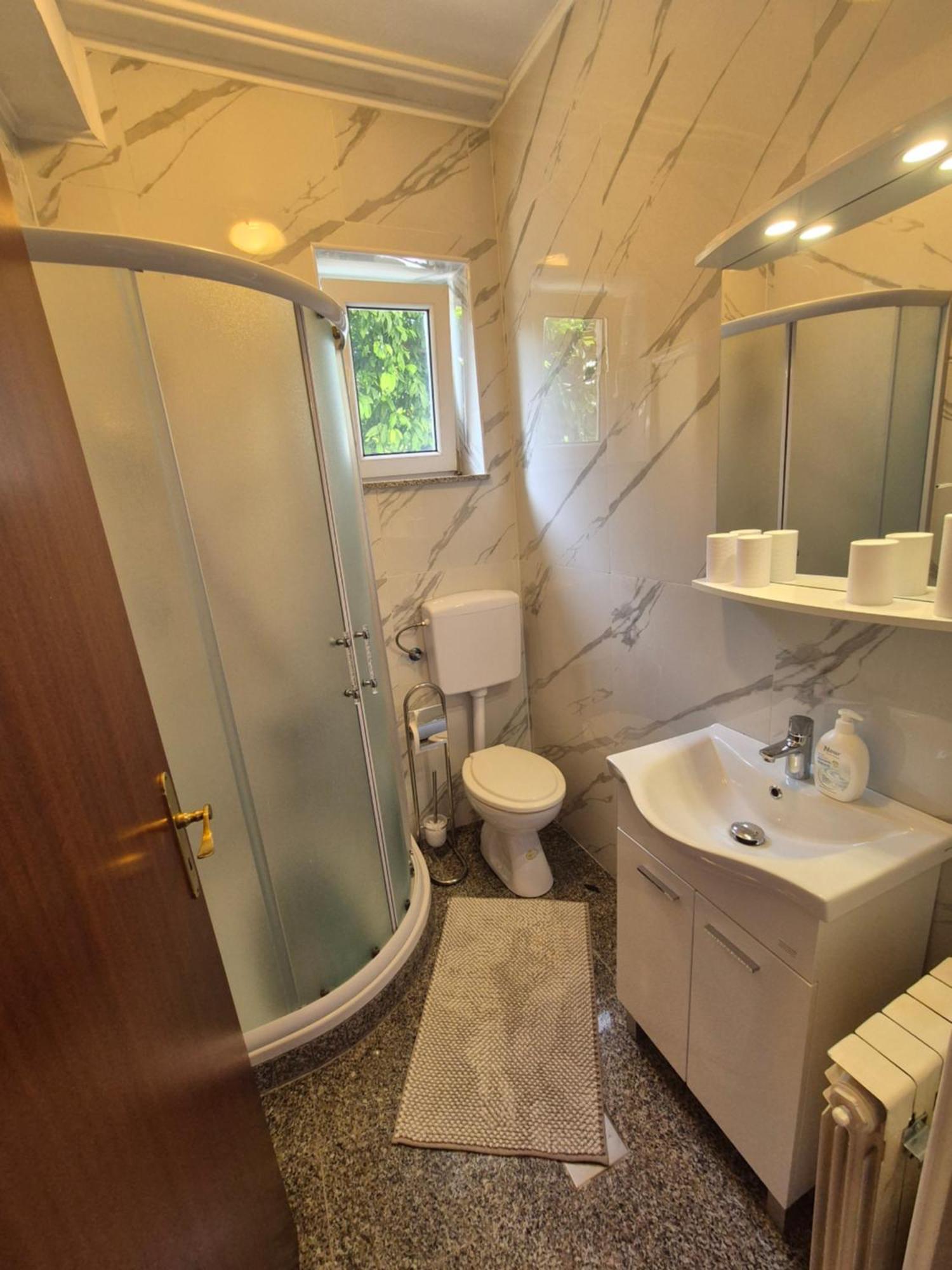 Apartmani Adria โอปาติยา ภายนอก รูปภาพ
