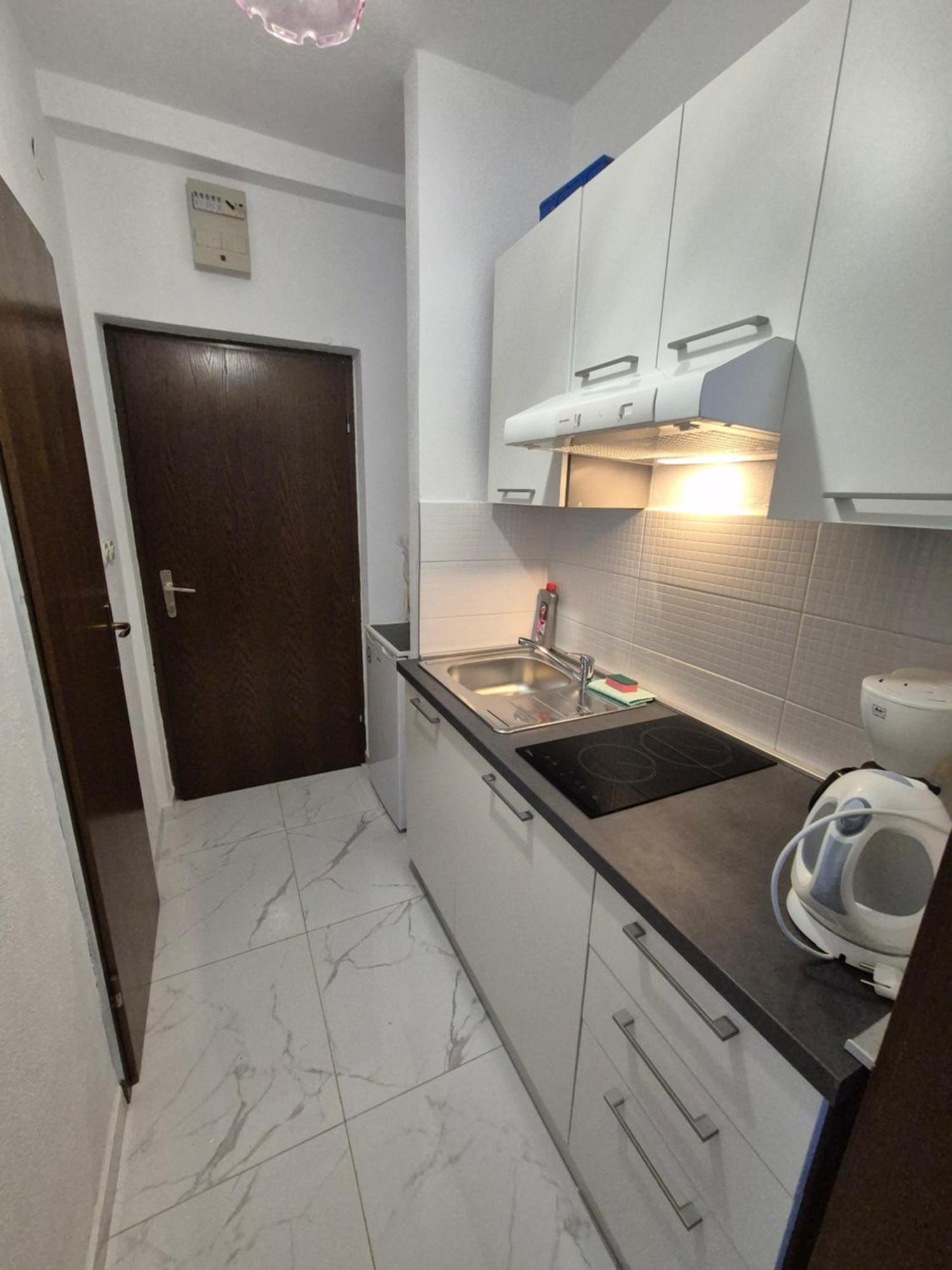 Apartmani Adria โอปาติยา ภายนอก รูปภาพ